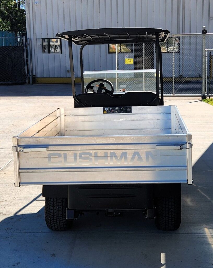 2025 Cushman Hauler 1200 EFI Gas Bright White image