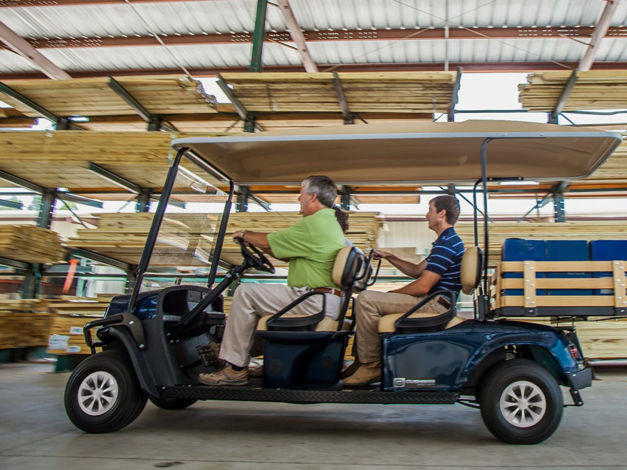 2025 Cushman Shuttle 4 EFI Gas Bright White image