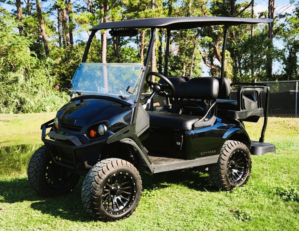 2025 E-Z-GO Express 4 Gas Lifted Black image