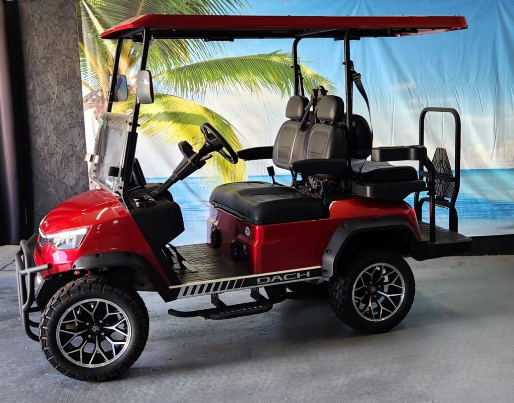 2025 DACH Vehicles Falcon 2+2 Red image