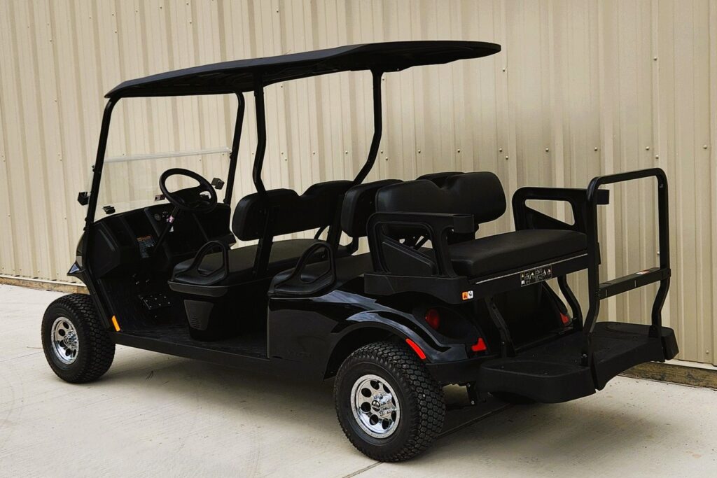 2025 E-Z-GO Valor 6  Black image